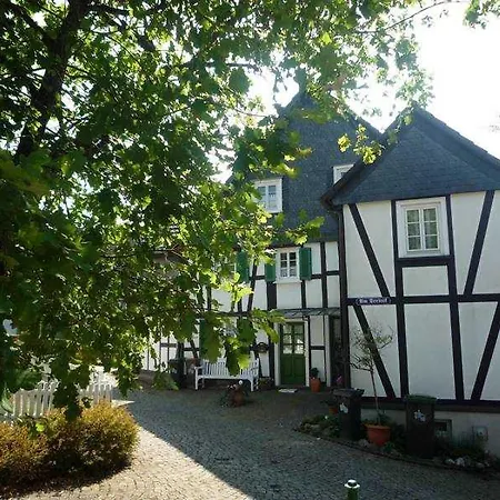 펜션 Im Gruenen - Neu Mit E-auto Ladesaeule