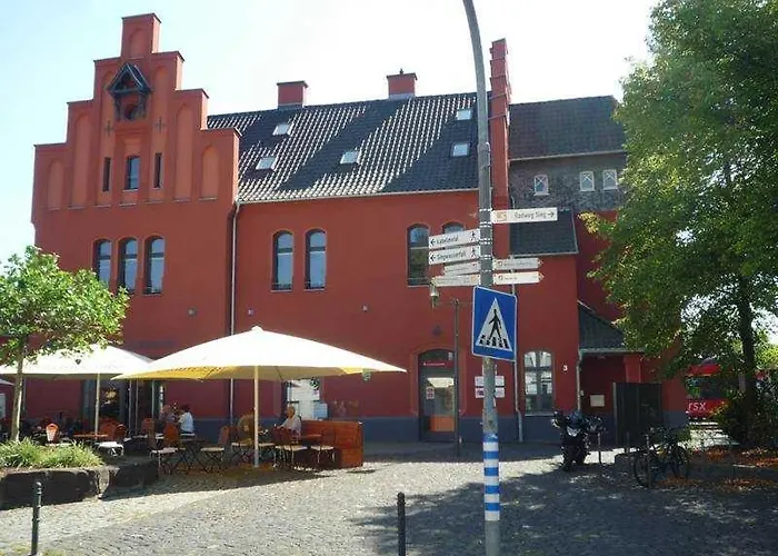 Im Gruenen - Neu Mit E-auto Ladesaeule *