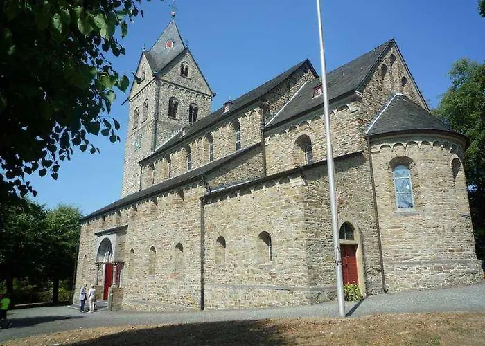 بيت للعطل Im Gruenen - Neu Mit E-auto Ladesaeule *