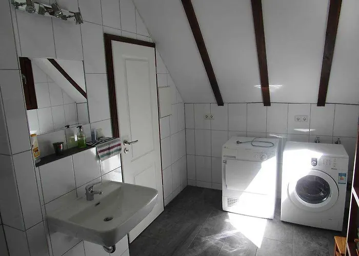 Im Gruenen - Neu Mit E-auto Ladesaeule بيت للعطل